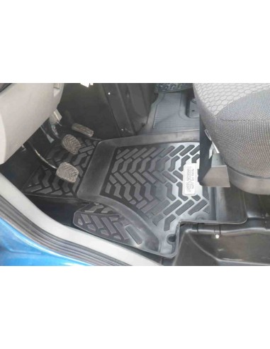 Коврики в салон Aileron на ГАЗ Валдай (2004-)...