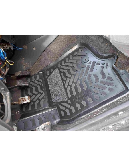 Коврики в салон Aileron на Mitsubishi Carisma (1995-2004)  (3D с подпятником)