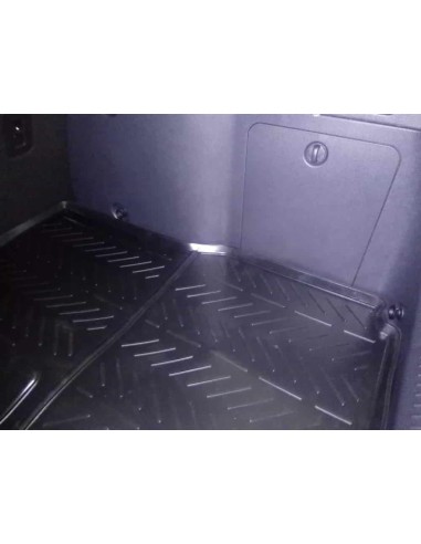 Коврик в багажник Aileron на Lada Vesta SW (в...