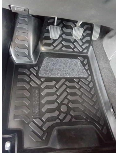 Коврики в салон Aileron на Ravon Nexia R3...