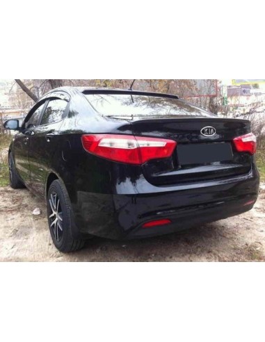 Козырек заднего стекла на Kia Rio III седан 2011 г.