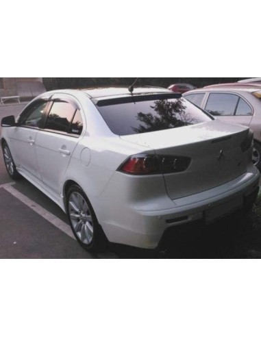 Козырек заднего стекла на Mitsubishi Lancer X 2007 г.