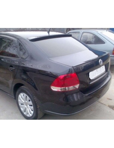 Козырек заднего стекла на Volkswagen Polo седан 2009 г.