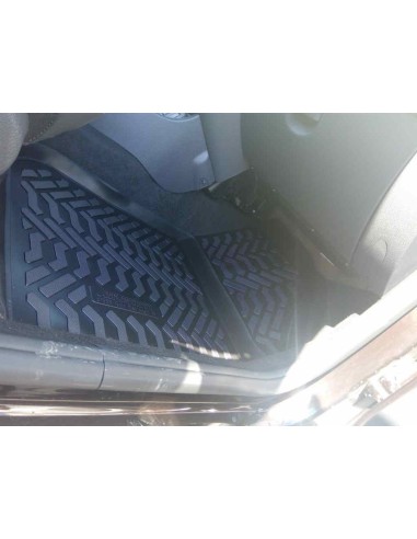 Коврики в салон Aileron на Renault Duster 4WD...